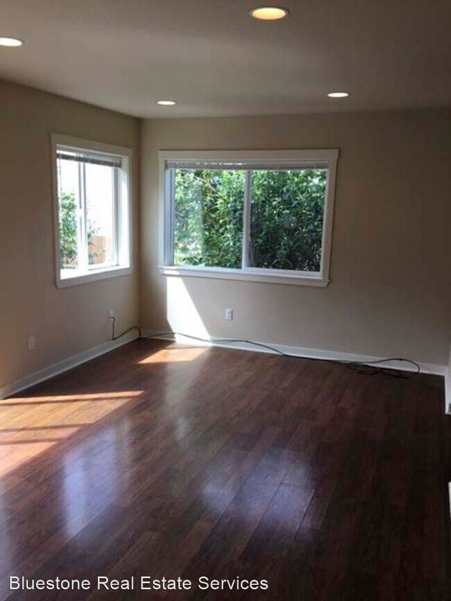 Foto del edificio - 3 br, 2.5 bath House - 783 NW 2nd Ave.