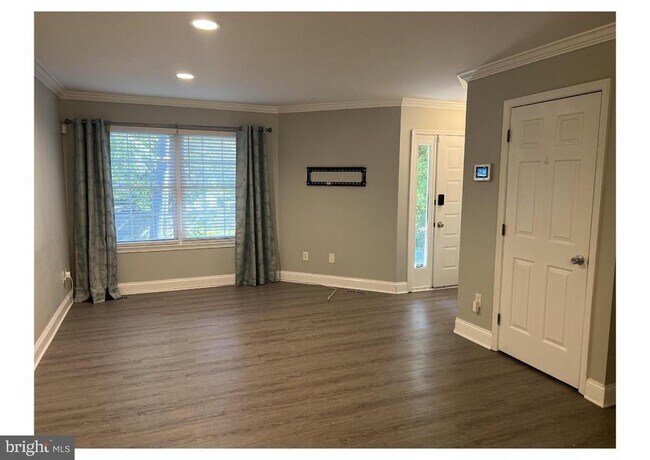 Foto del edificio - 940 Ivy Trail