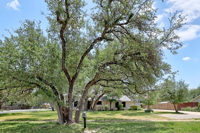 Building Photo - 11205 D-K Ranch Rd
