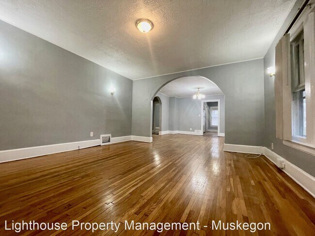 Foto del edificio - 2 br, 1 bath House - 515 Marquette Ave