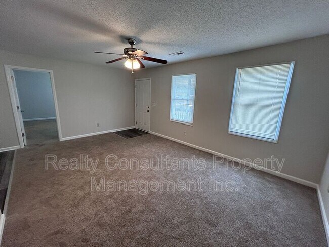 Foto del edificio - 2413 Robbins St