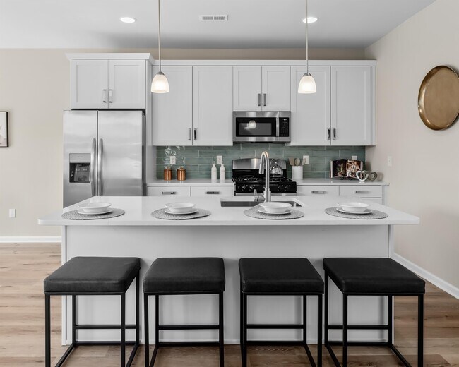 Building Photo - 996 Woodview Ct