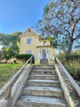 Building Photo - 460 Siskiyou Blvd