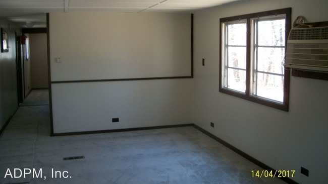 Building Photo - 139 Haverhill Rd