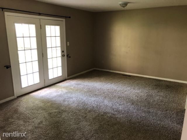 Building Photo - 3 br, 2 bath House - 24029 N Lakeside Dr