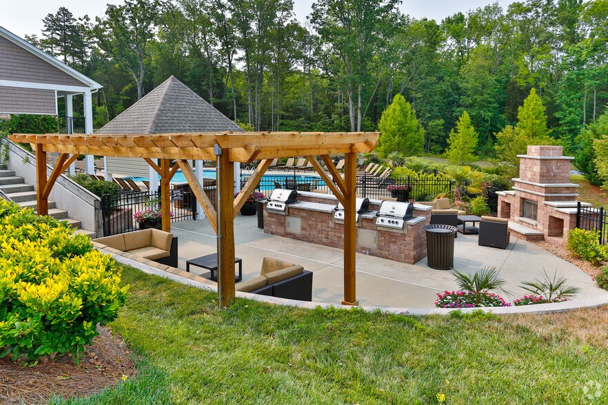 reserve at stone hollow charlotte nc outdoor lounge