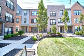 Building Photo - 1856 McQuat Pl