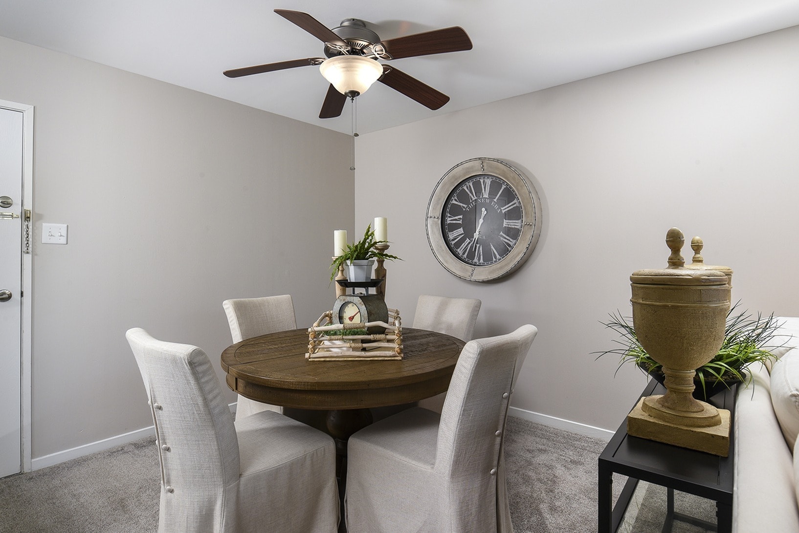 Bridgeview Apartments photo 2