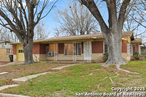 Building Photo - 327 Altgelt Ave