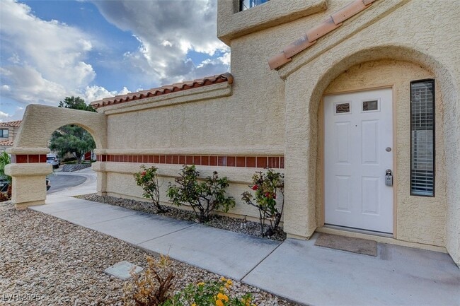Building Photo - 9540 Sunken Reef Cir