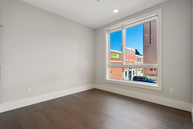 Foto del edificio - 3193 Washington St