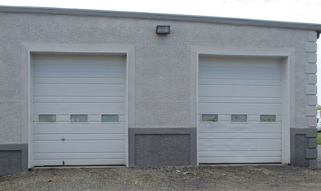 Foto del edificio - Warehouse space w/ small office AVAILABLE