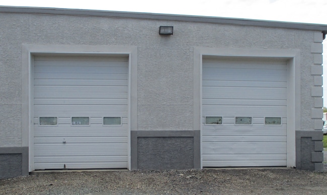 Building Photo - Warehouse space w/ small office AVAILABLE