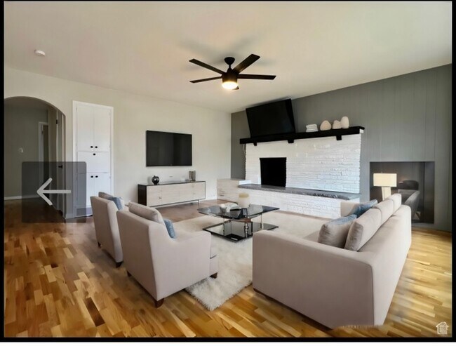 Building Photo - 8506 S 700 E