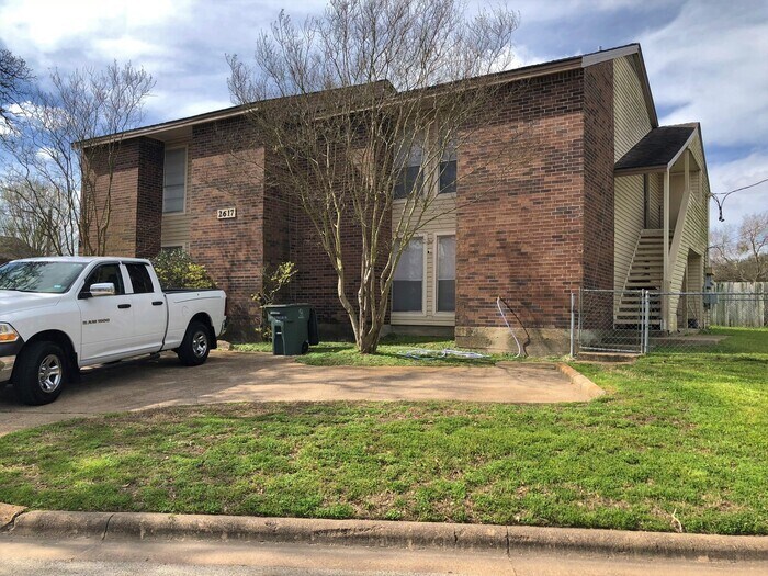 Primary Photo - 2617 Pecan Ridge Dr