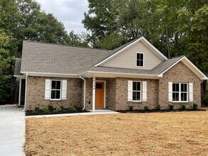 Building Photo - 10200 Arbor Dale Ave