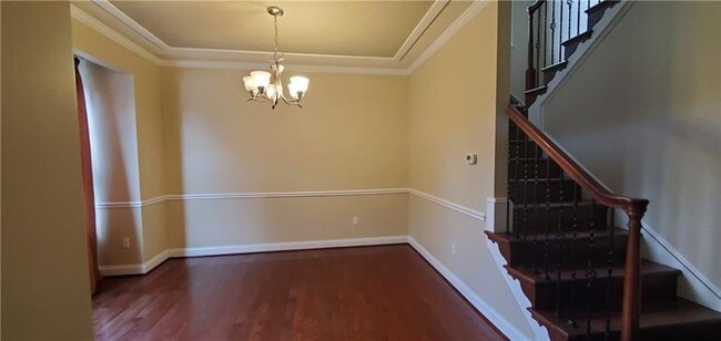 Building Photo - 4002 Fieldcrest Dr