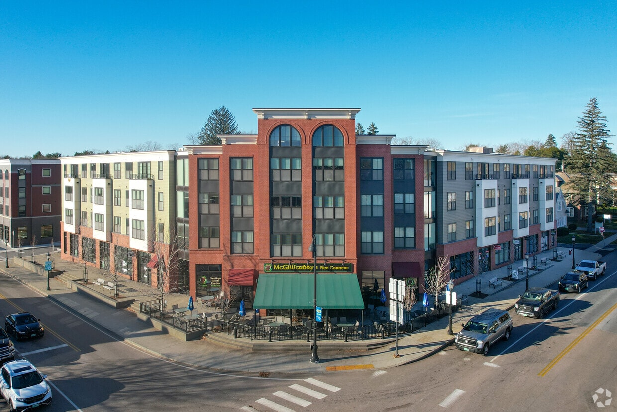 Primary Photo - 5 Corners