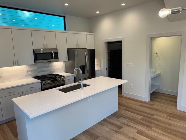 Foto del edificio - 1133 Walton Ln