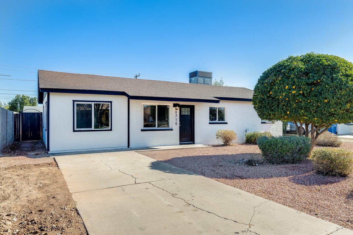 Photo - 6715 N 32nd Dr (Phoenix, AZ)