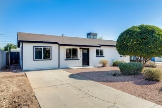 Building Photo - 6715 N 32nd Dr