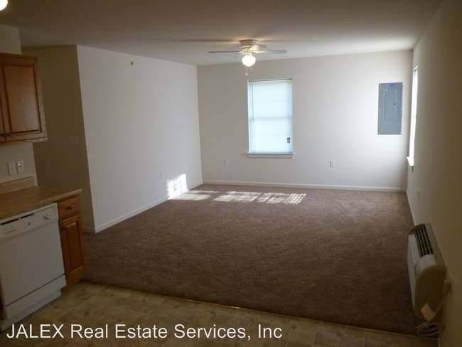 Building Photo - 1419 Doron Dr