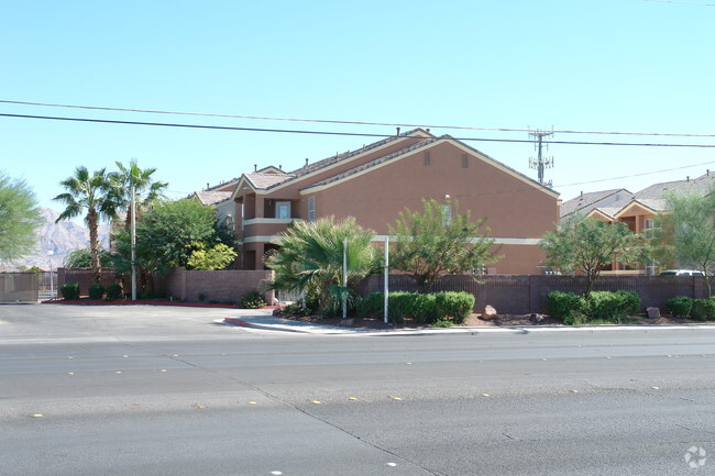 Building Photo - Pecos Creek Condos (por)