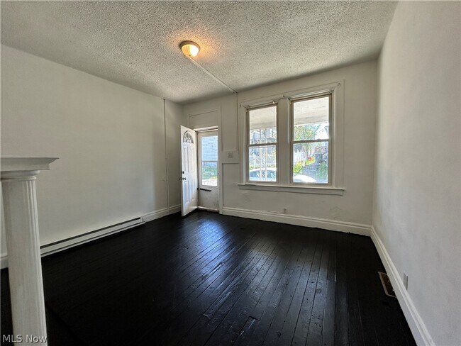 Foto del edificio - 507 Cedar Ave