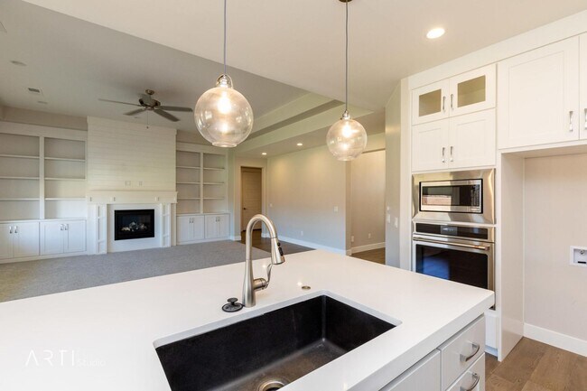 Building Photo - Fantastic 4-Bedroom Home in Little Valley ...