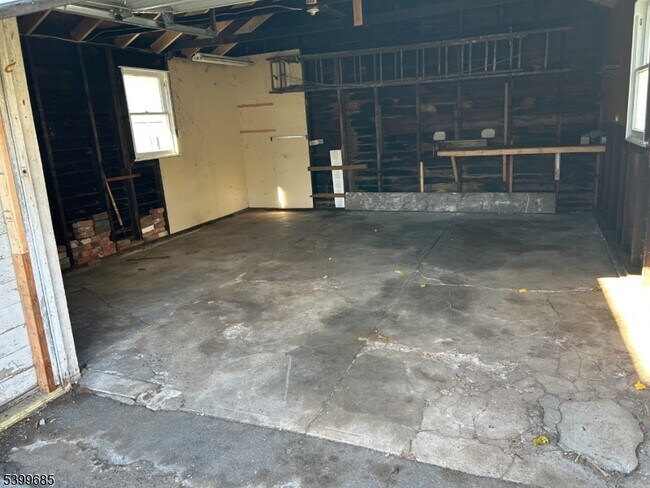 Foto del edificio - 256 E 7th St