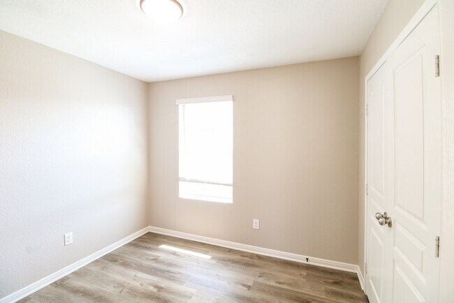 Foto del edificio - 12302 Skyview Amber Ct