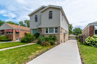 Building Photo - 301 Bohland Ave