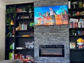 Building Photo - 7821 N Raleigh St