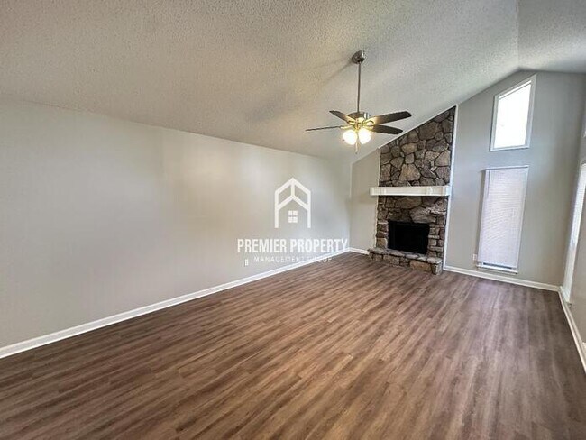 Foto del edificio - 4430 Crescent Park Dr