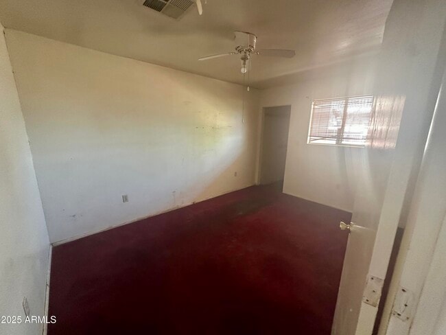Building Photo - 3038 W Palm Ln