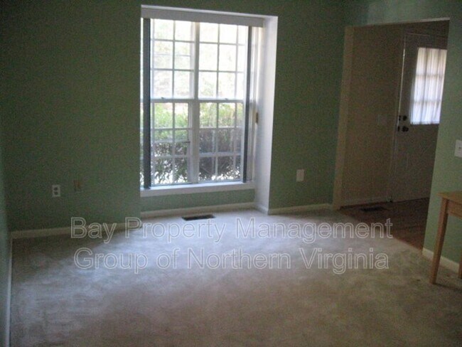 Foto del edificio - 10190 Sassafras Woods Ct