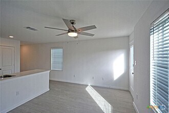 Building Photo - 12127 Floral Blossom