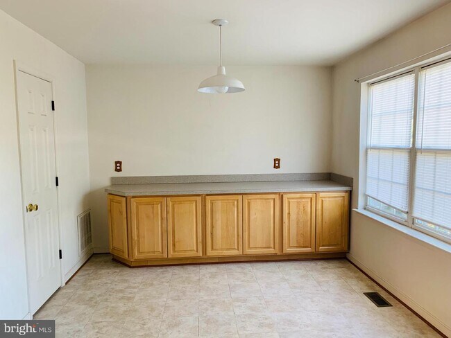 Building Photo - 204 Torbert Loop