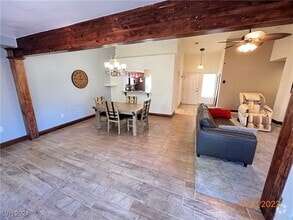Building Photo - 9436 Quail Ridge Dr