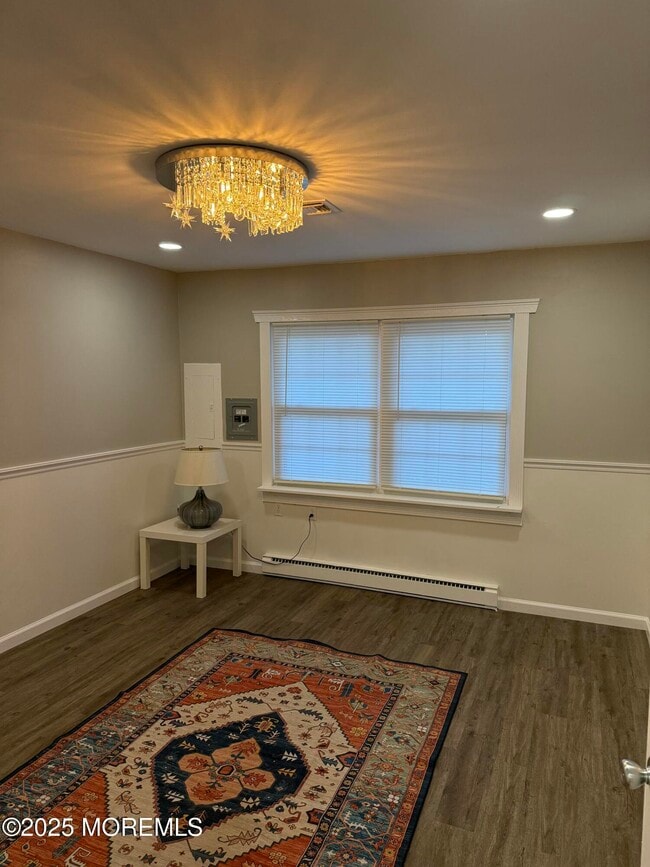 Building Photo - 144B Farrington Ct