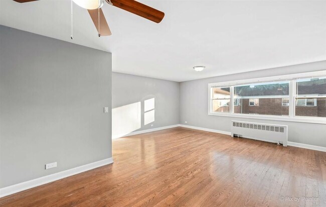 Building Photo - 7427 N Winchester Ave