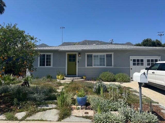 Building Photo - 908 E Aliso St