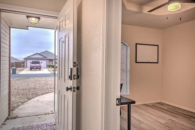 Foto del edificio - 4505 Alleeta Dr