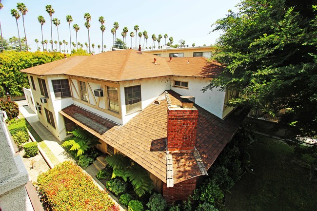 Building Photo - 4444 Fulton Ave