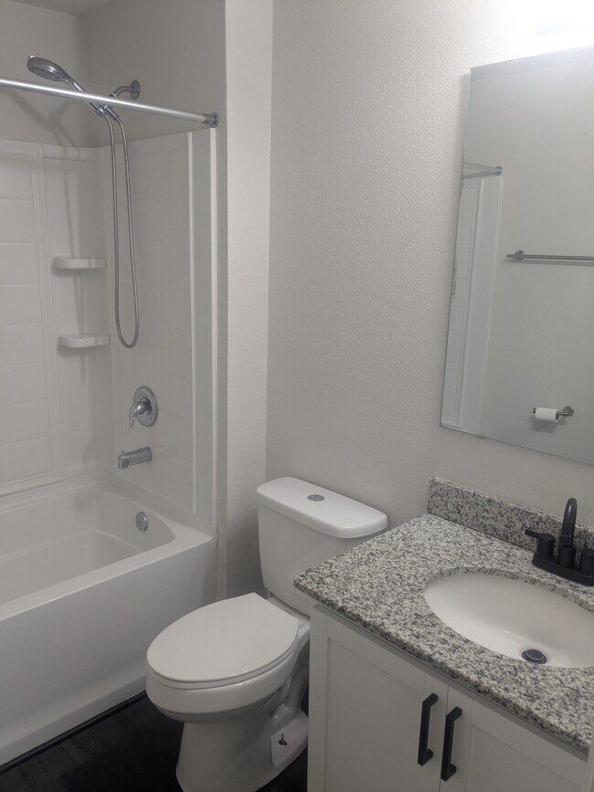 Foto del edificio - 326 Parkview Dr