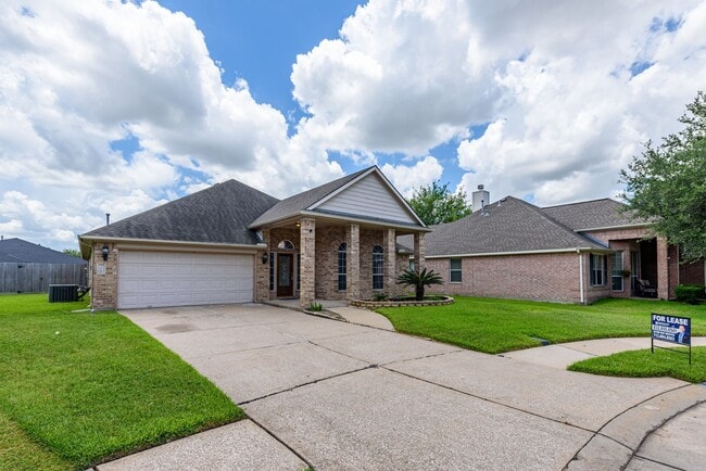 Building Photo - 21011 Narrow Gate Dr