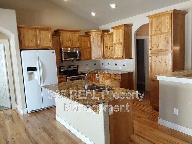 Foto del edificio - 3221 66th Avenue