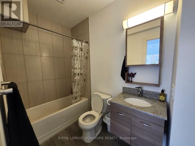 Building Photo - 318 Spruce St