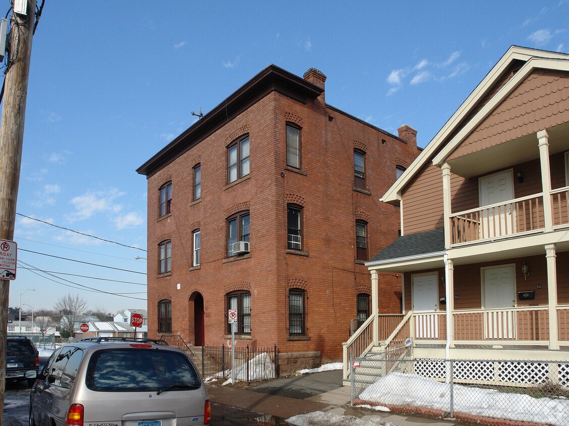 Building Photo - 58 Fairmount St