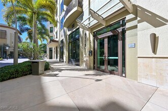 Building Photo - 9115 Strada Pl